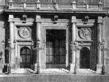 Барокко в архитектуре Италии. Рим. Палаццо Монтечиторио, с 1656 г., Л. Бернини. Главный вход