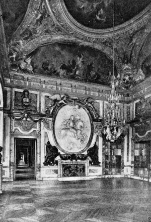Архитектура Франции. Версаль: зал Войны, 1680—1686 гг., Ж. А. Мансар и Ш. Лебрен