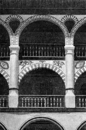 Архитектура Болгарии: Рильский монастырь. Кельи, 1816—1847 гг., Алекси из Рила и Миленко из Радомира. Фрагмент аркады