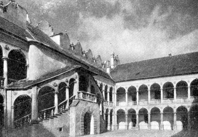 Архитектура Польши эпохи Возрождения: Баранов. Замок, 1592-1614 гг. Двор